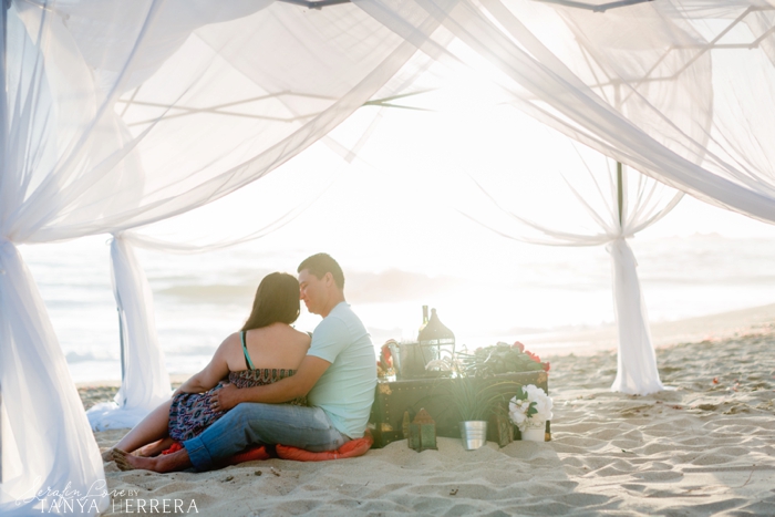 Half Moon Bay engagement session ocean trail